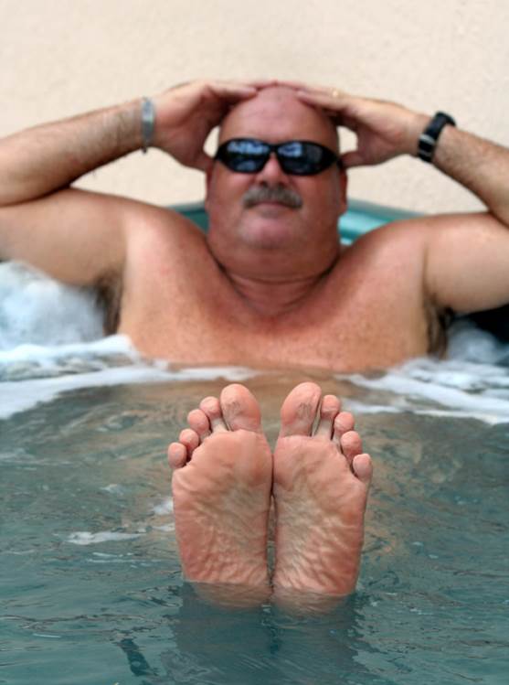 Who's helping themselves to your hot tub while you're away? Get an Eyedro real-time electricity monitor for home security on the go! Who's helping themselves to your hot tub while you're away? Get an Eyedro real-time electricity monitor for home security on the go!